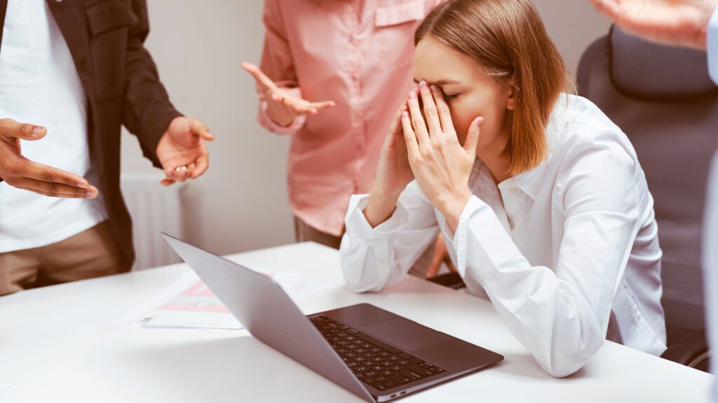 100 empresas podem ter sido afetadas por ataque hacker contra Oracle, segundo Google